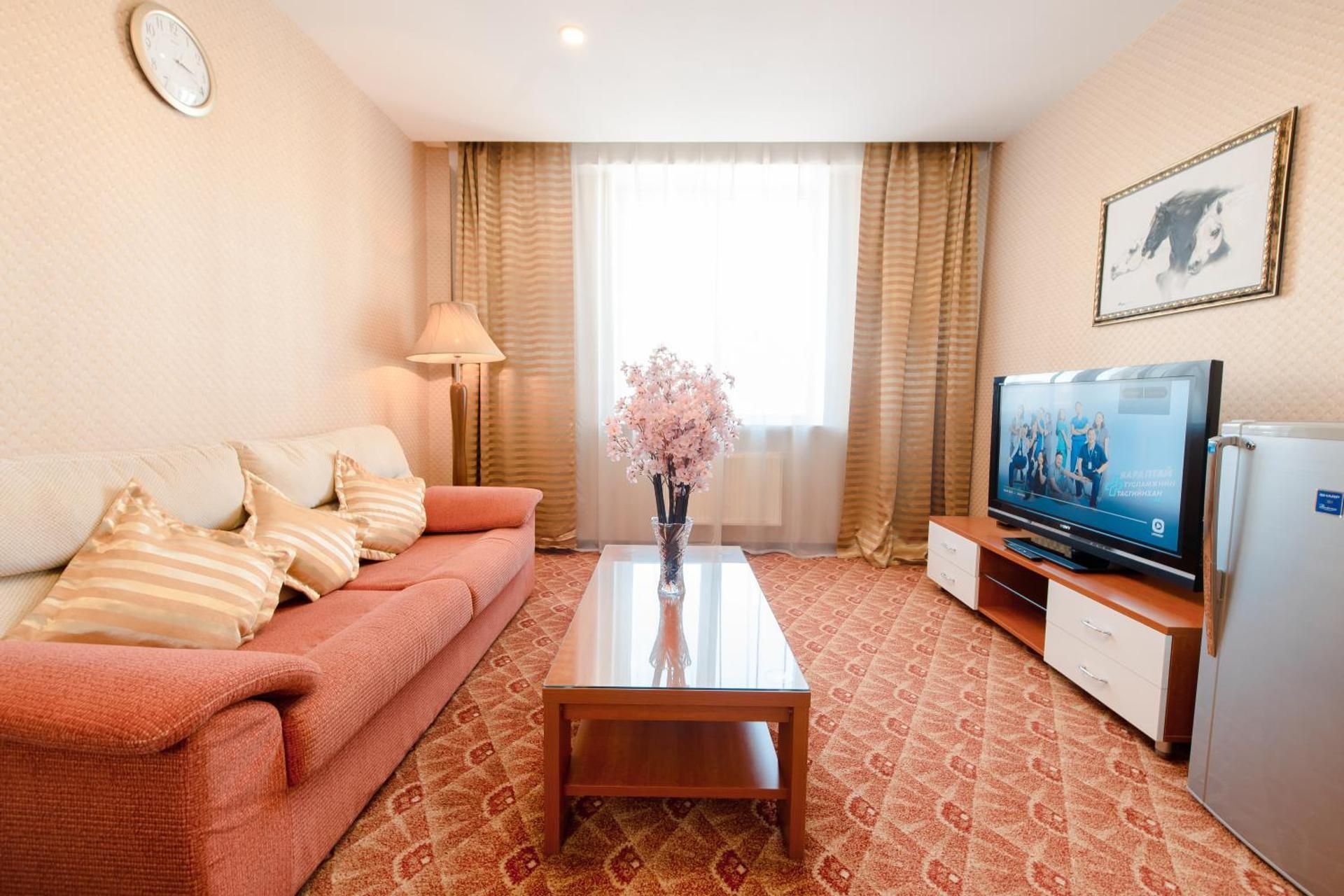 Springs Hotel Deluxe Room 2