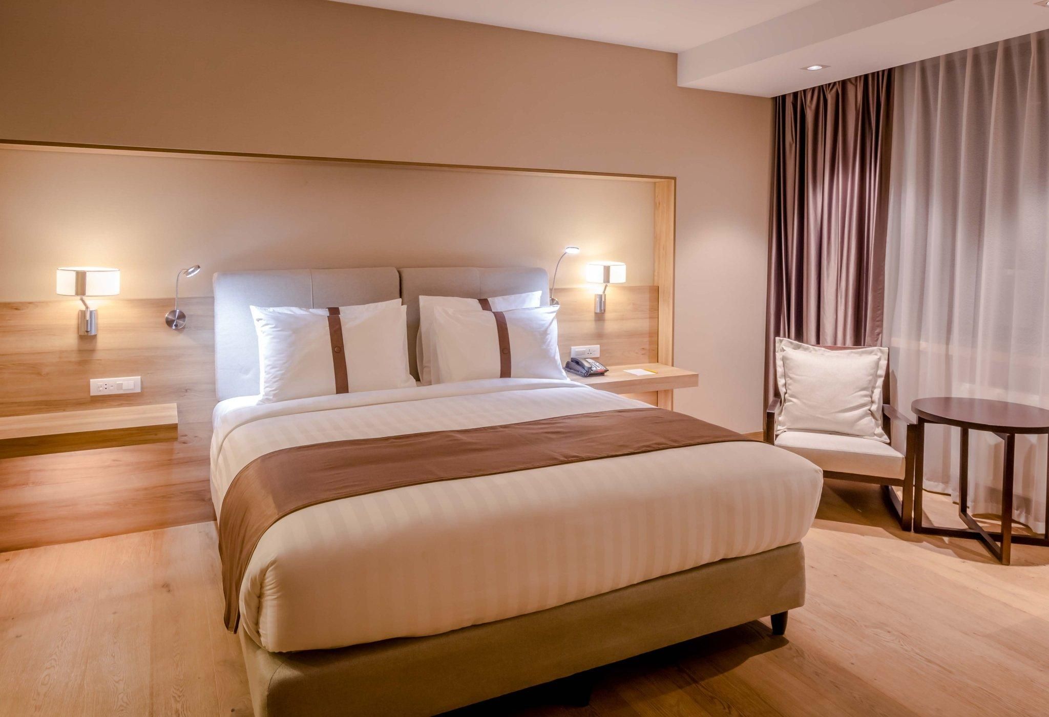 King Bed Executive Non-Smoking