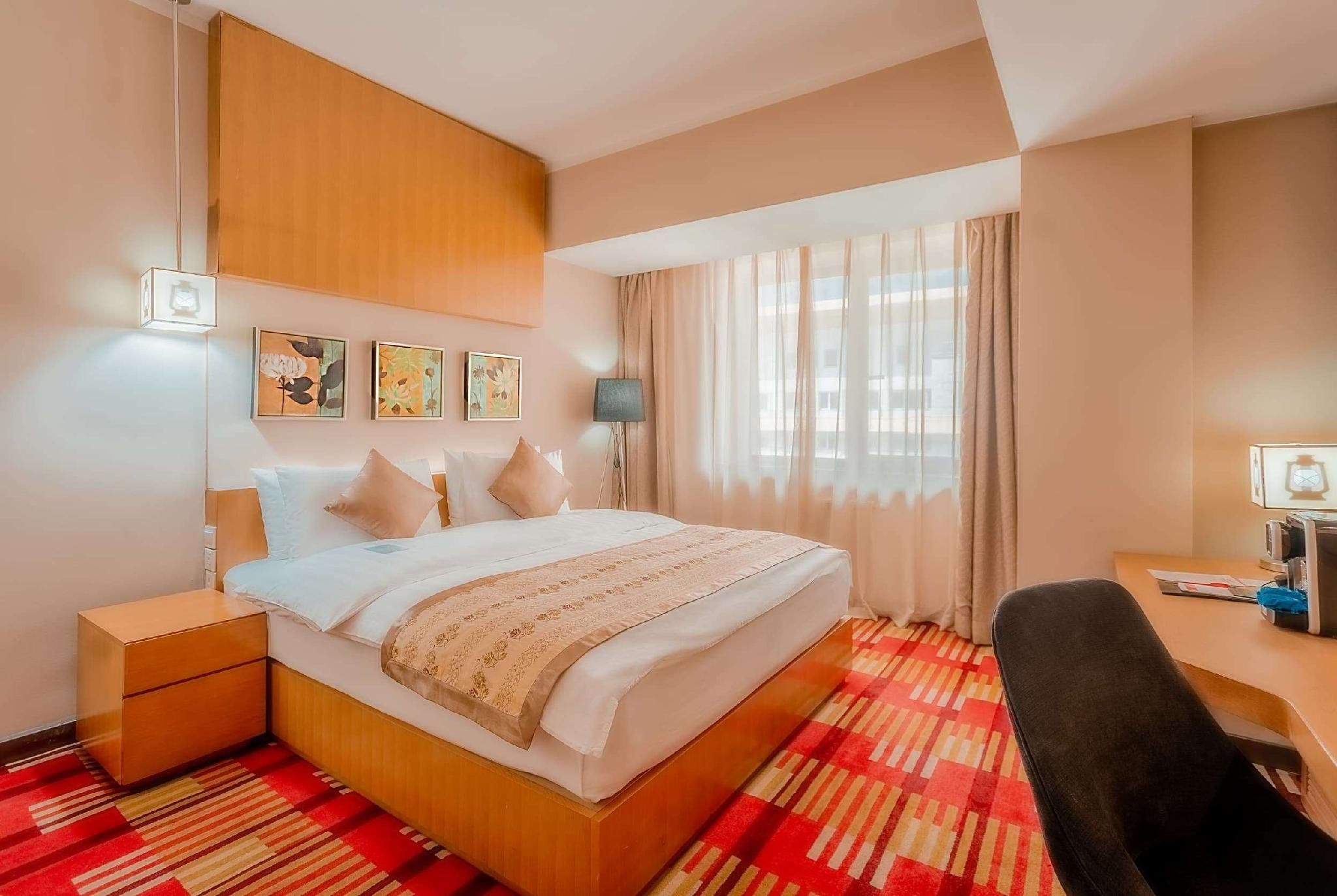 1 King Bed Executive Room