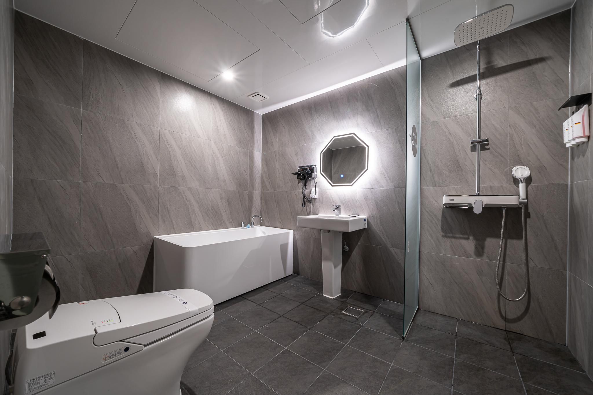 HOTEL RAUM Standard 2