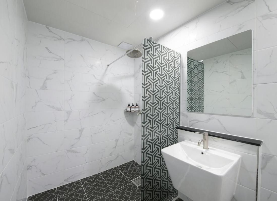 Condo Family Twin Room