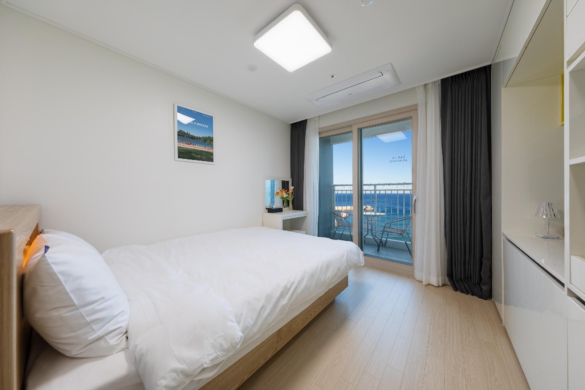 Yangyang Oceanstay Room 1201 (Ocean View)