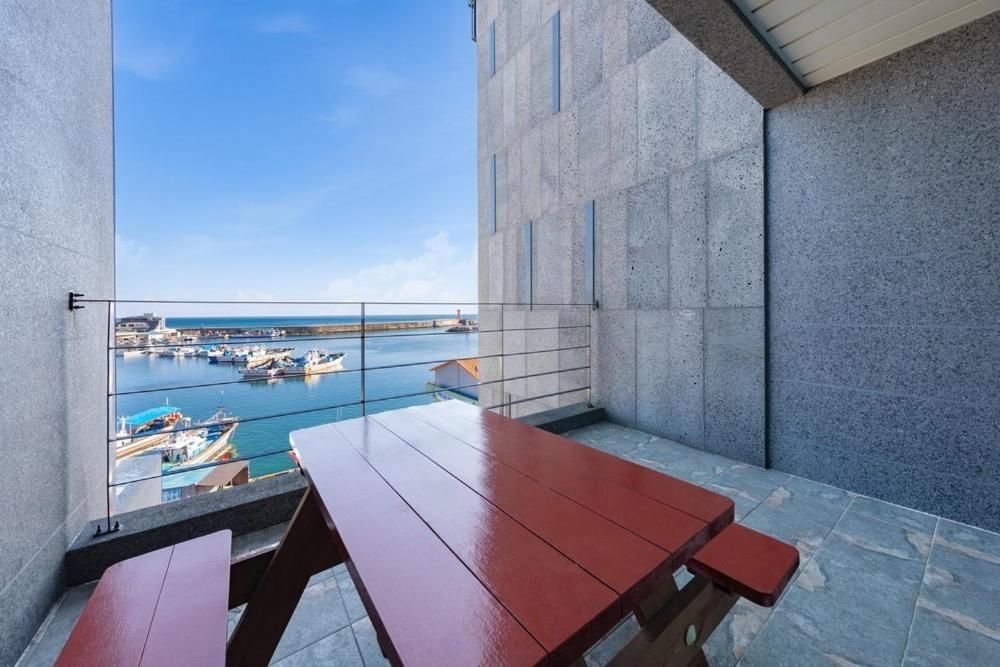 Double Room with Sea View 5