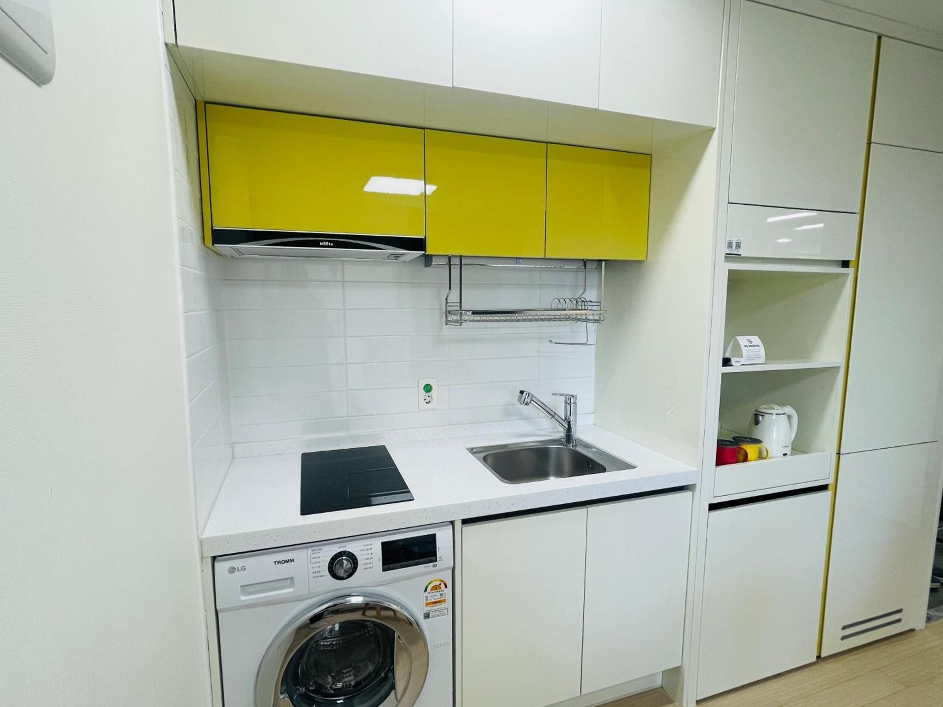 Ocean Stay E7 In The City Random Studio 2