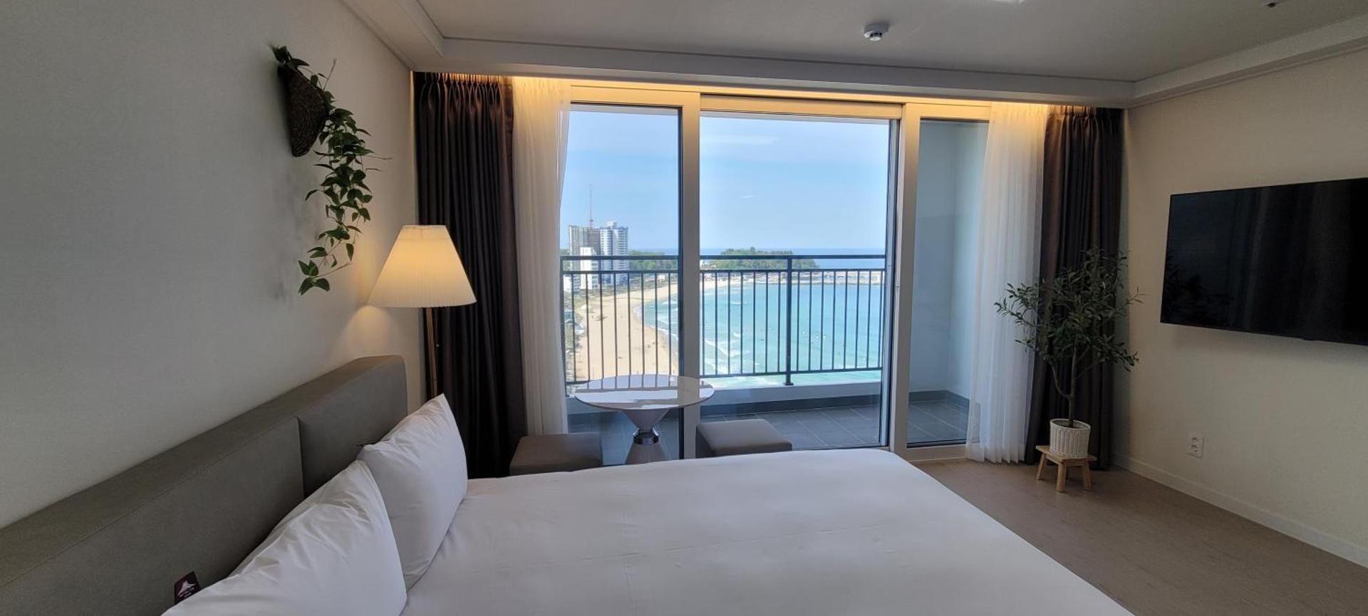 Suite with Sea View