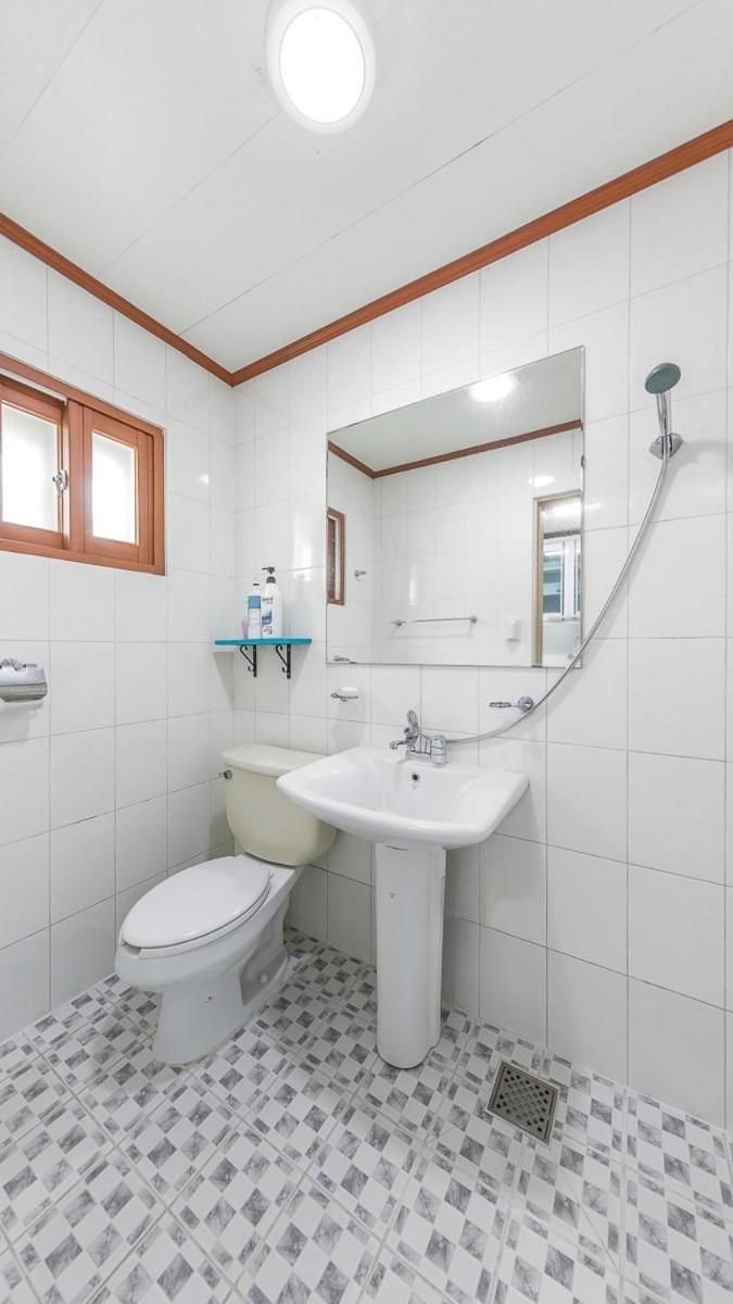 Yangyang hwansangeui seong pension Quadruple Room 2