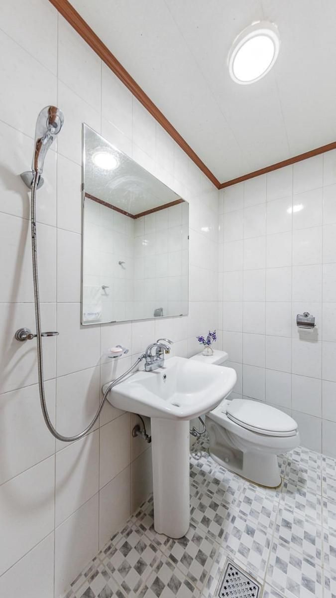 Yangyang hwansangeui seong pension Family Room