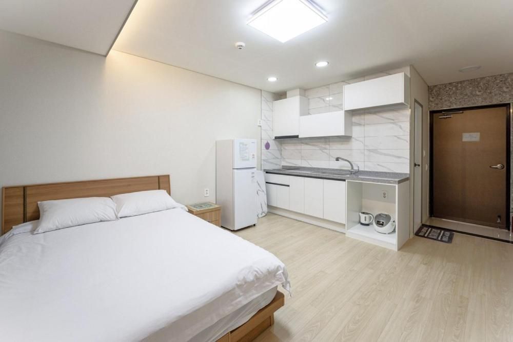 Hajodae Sungsim Pension Double Room 3