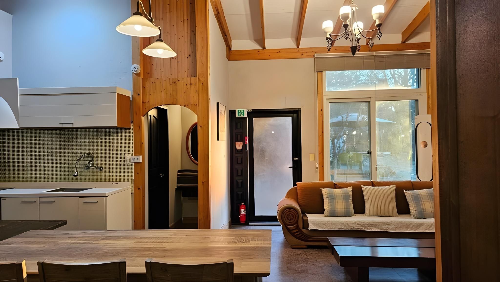 Room E Whirlpool SPA