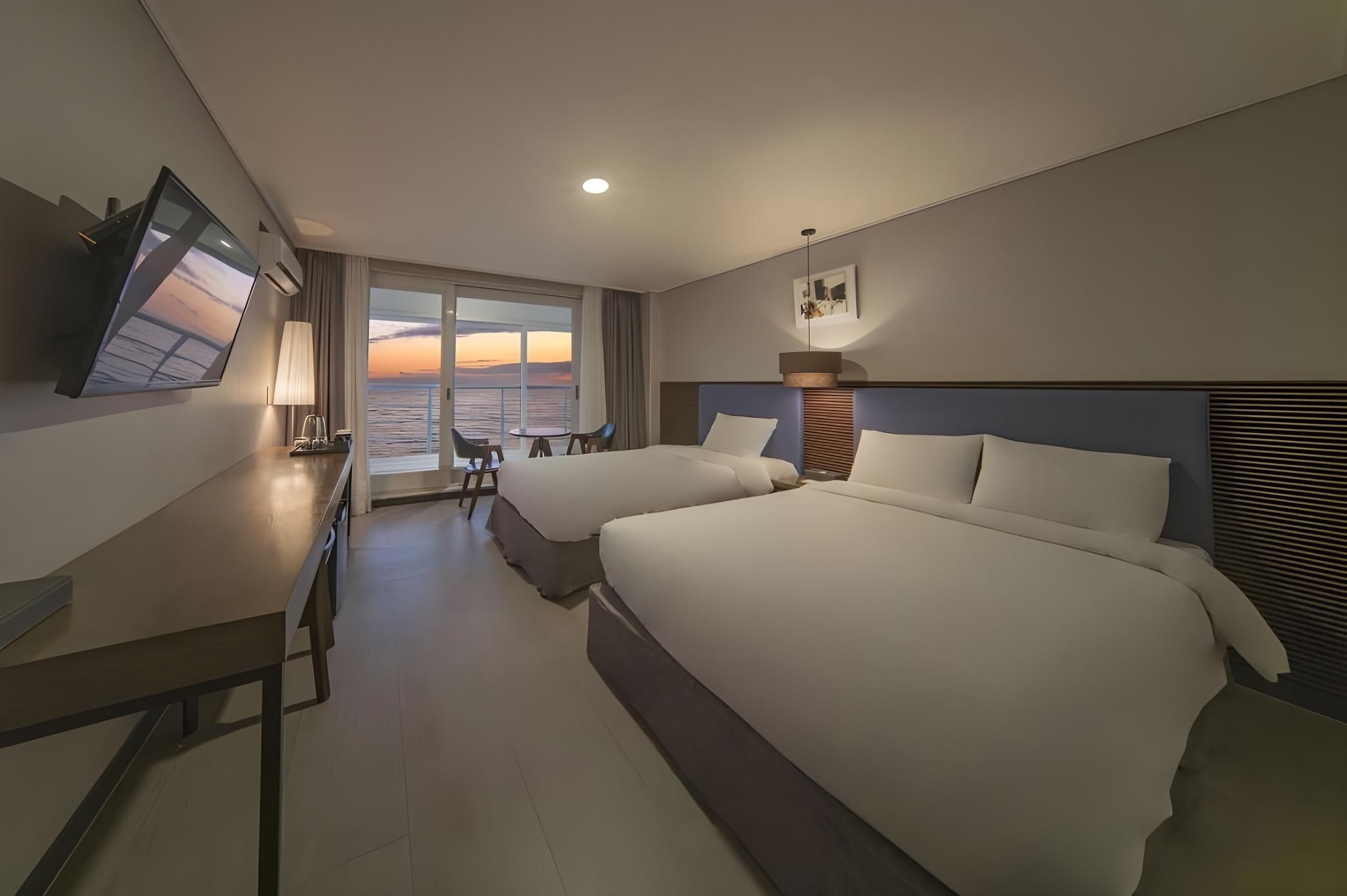 Deluxe Twin Ocean View