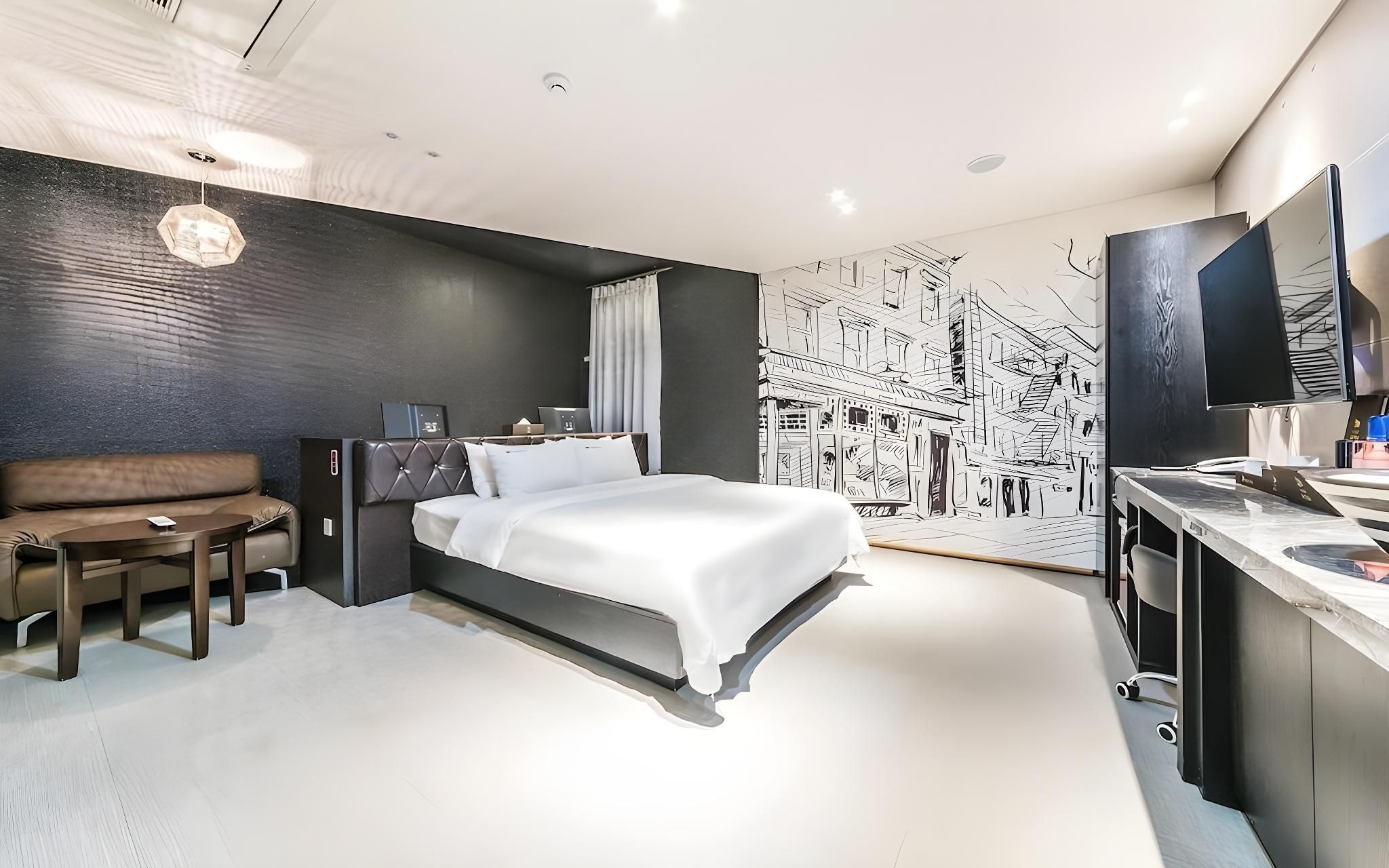 Royal Room Type A - Non-Smoking