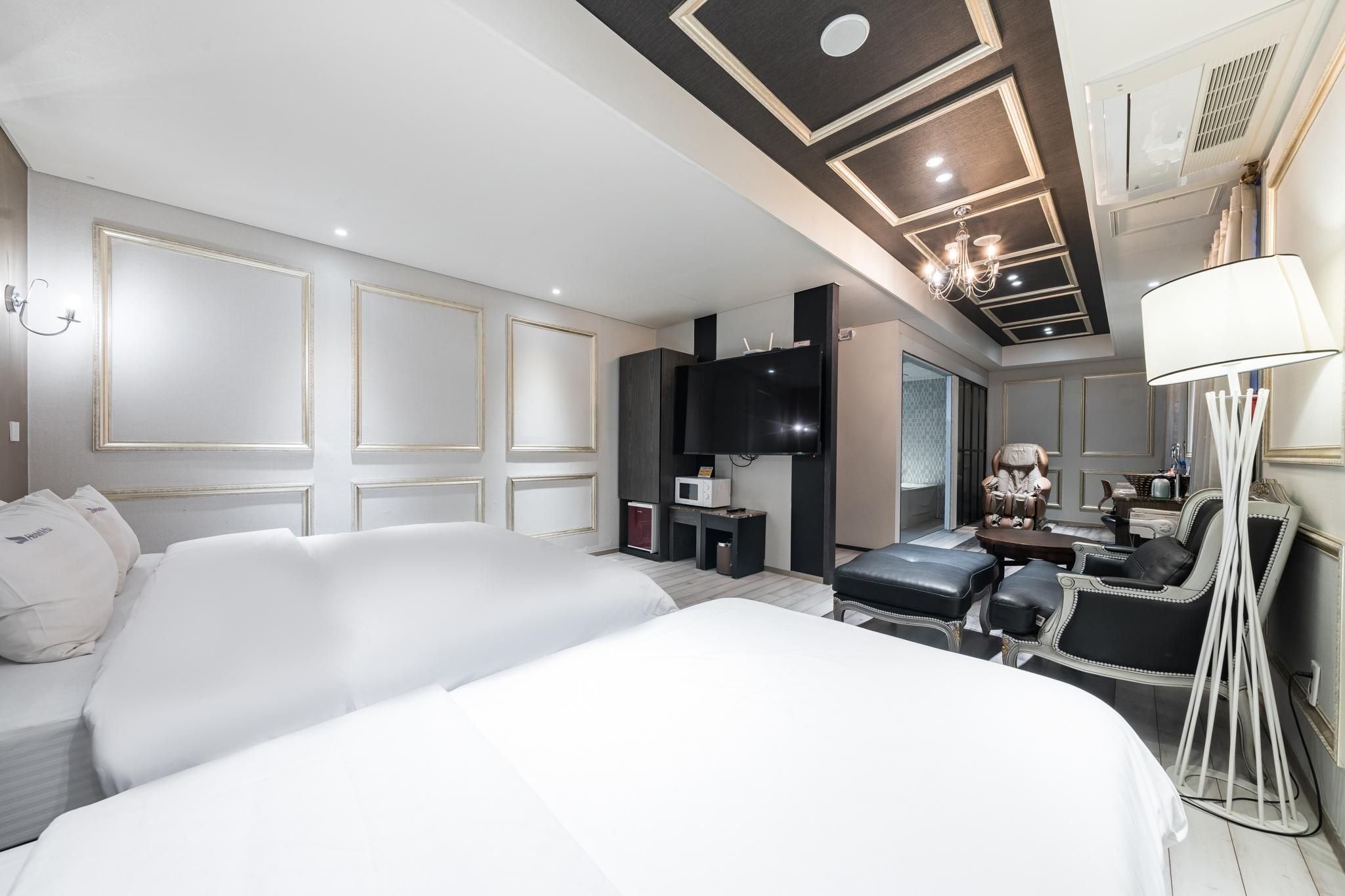 Gimpo Arisu Hotel Deluxe Room 3