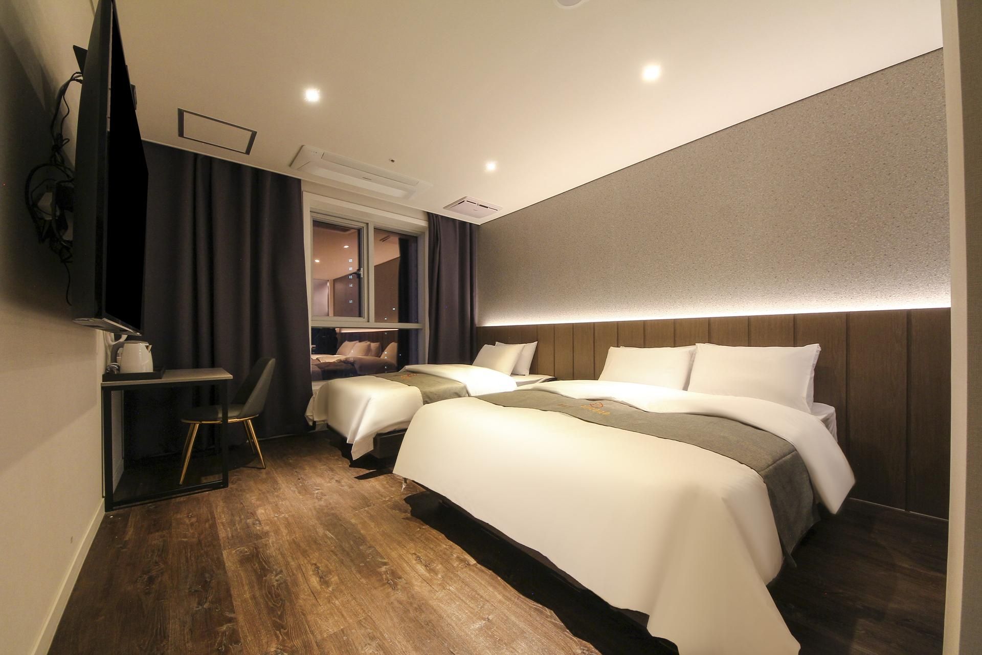 2PC Deluxe Twin - LG 65 Inch TV, Twin Bed, Styler, Air Purifier, OTT Free