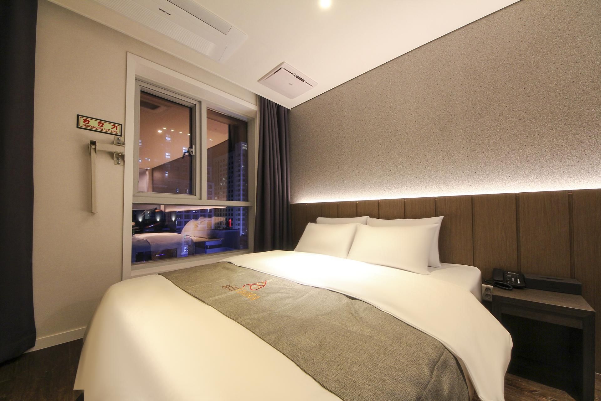 Aurora Hotel Deluxe Massage Chair - LG 65 Inch TV, Massage Chair, Styler, Air Purifier, OTT Free