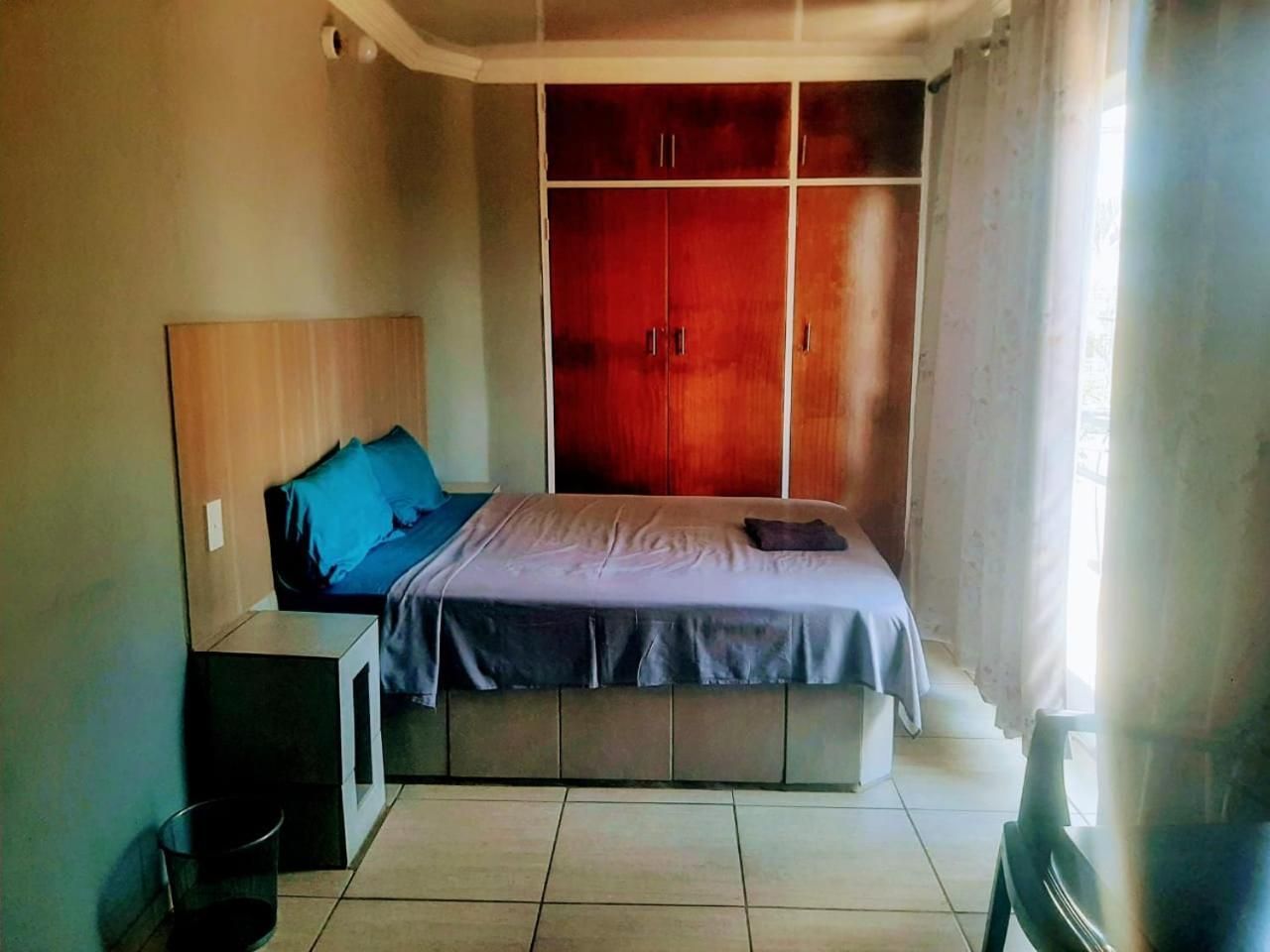 Majestic Haven Guesthouse Double or Twin Room with Balcony 3