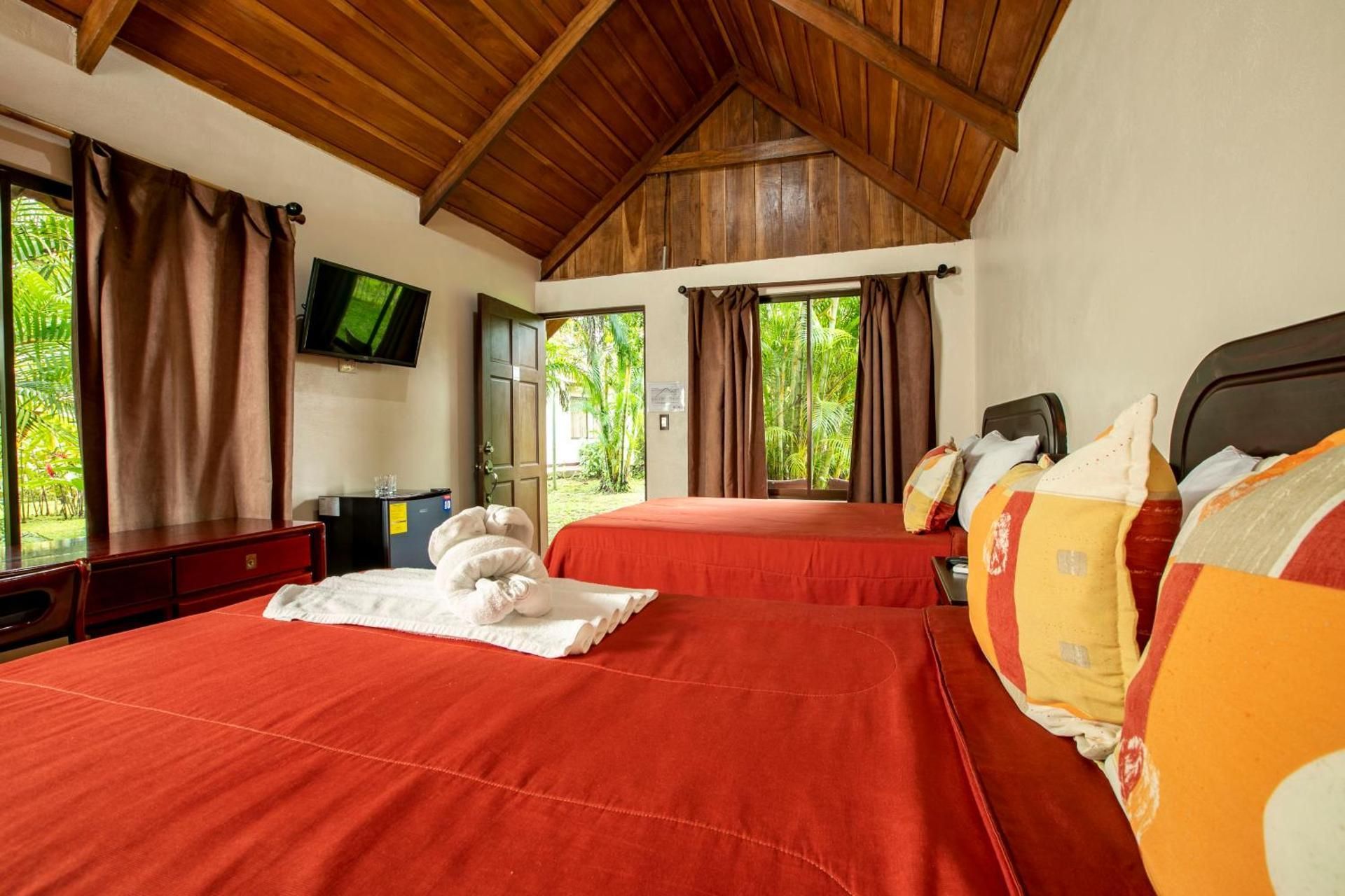 Bungalow with Garden View