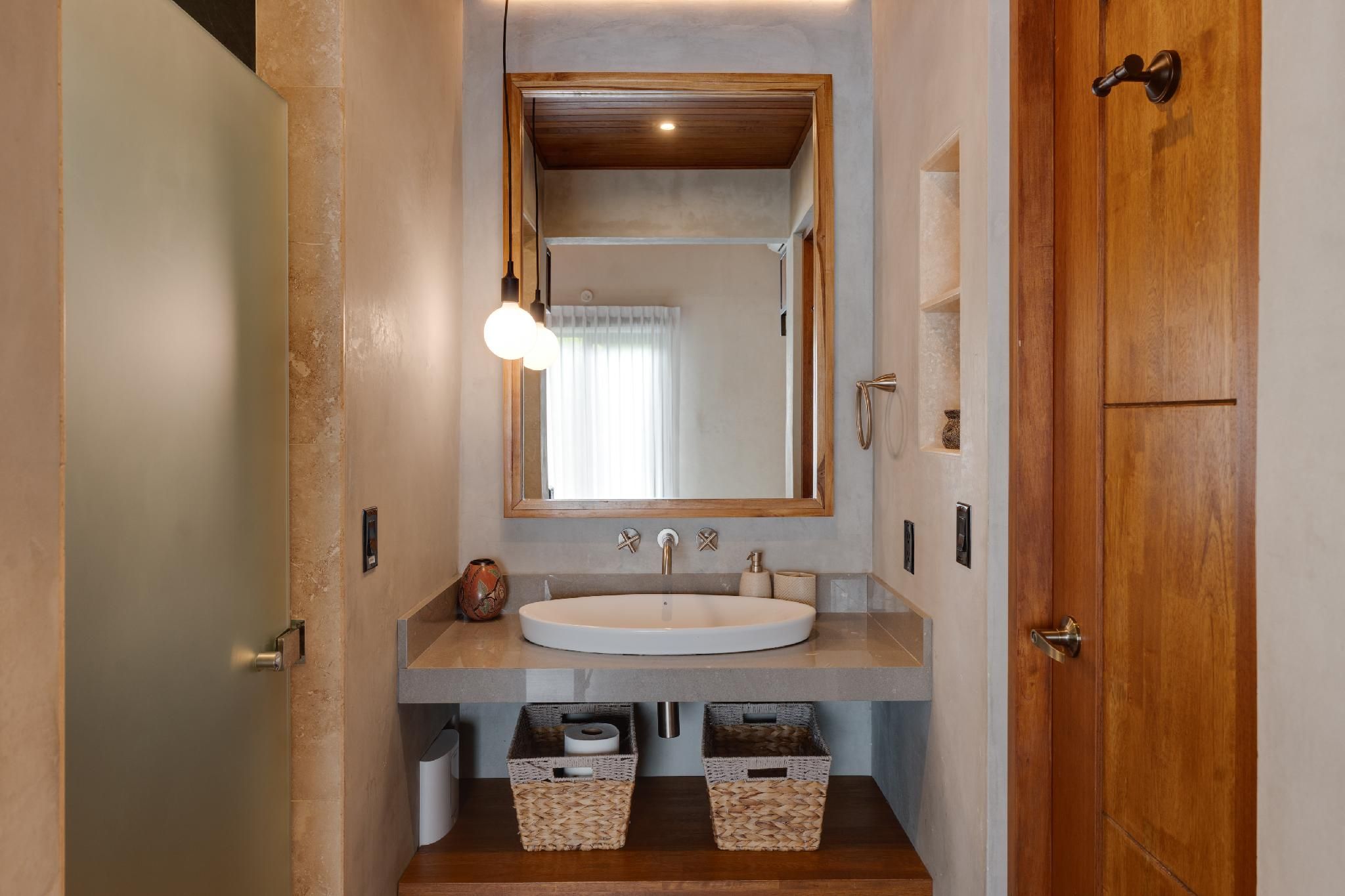 Tropical Deluxe Room