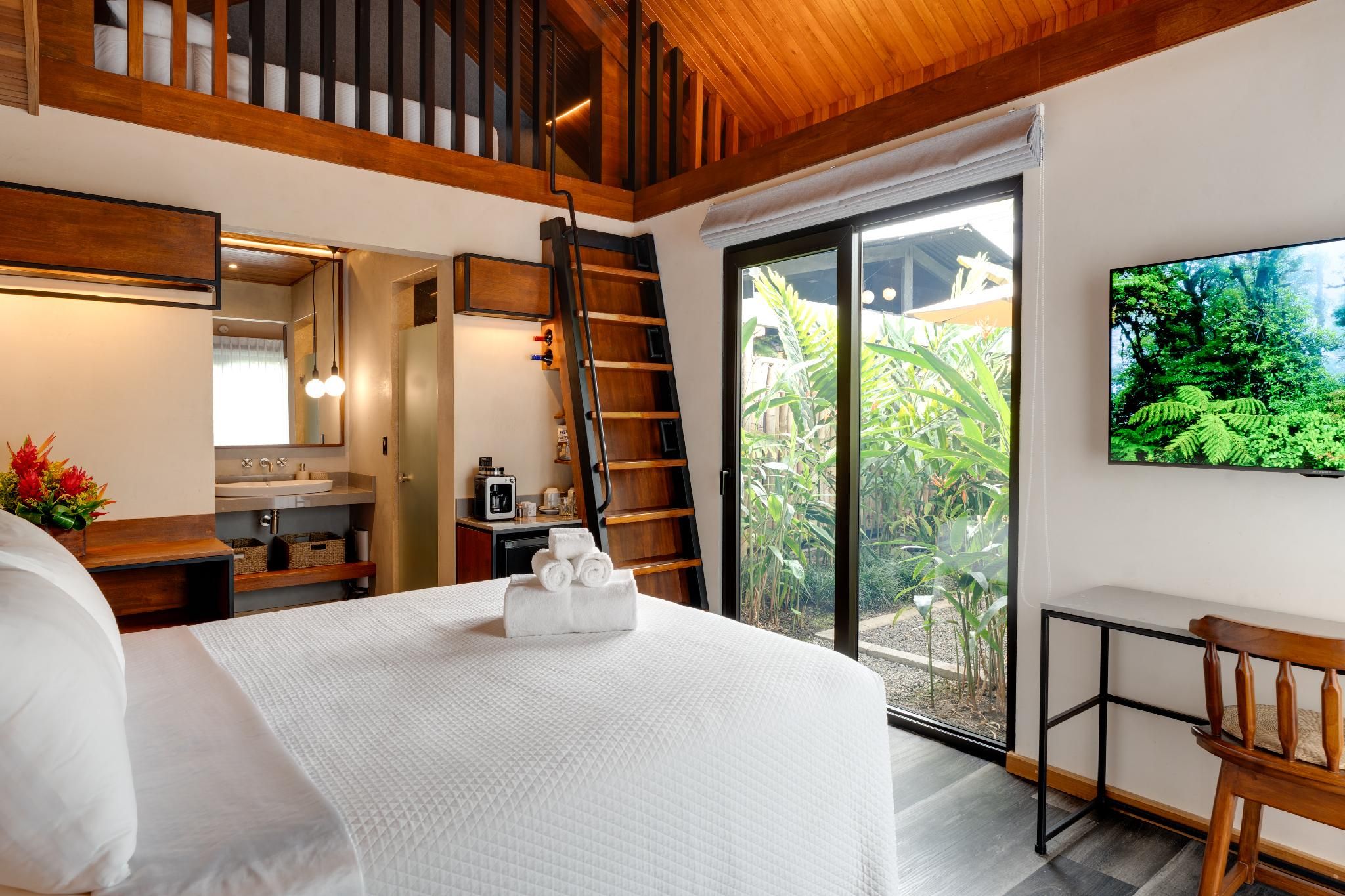 Tropical View Room with Double Bed