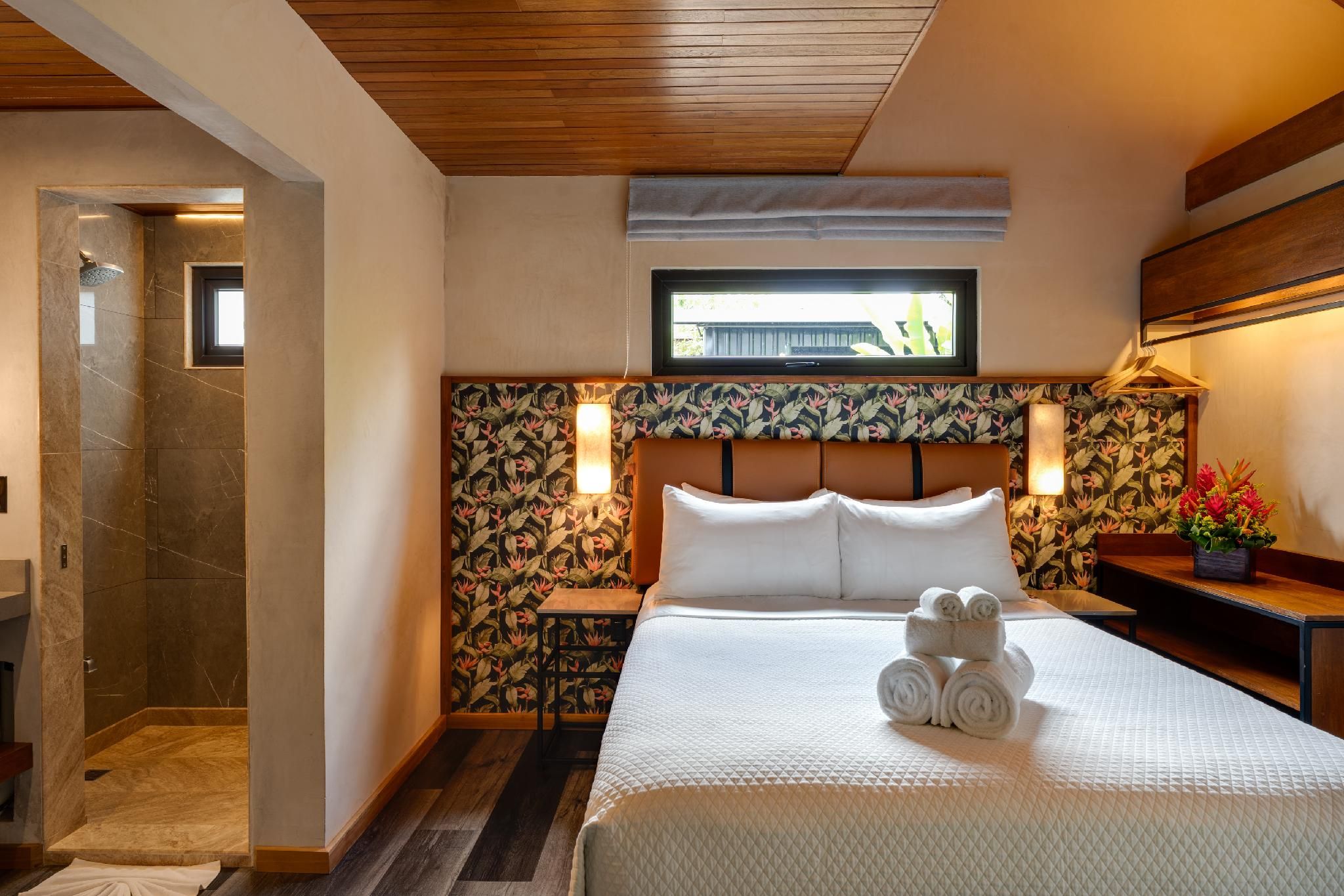 SUWA VILLA ARENAL Standard Deluxe Room