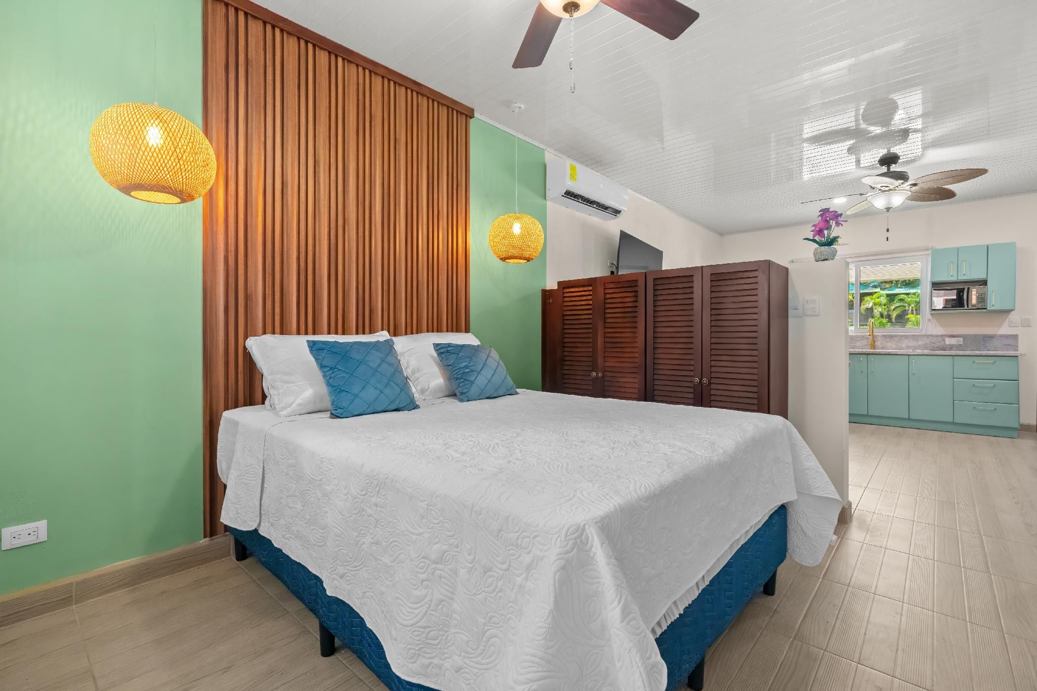 Apartment 2 - 1 Bedroom and Sofa Bed