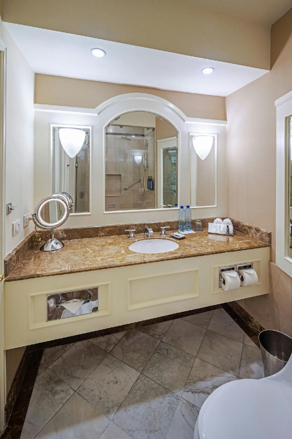 Westin Club, Executive level, Guest room, 1 King, High floor
