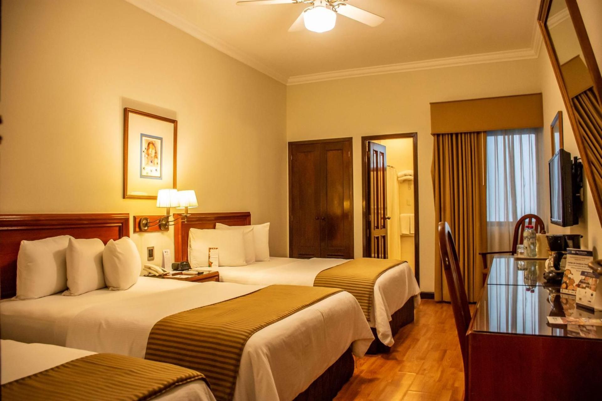 2 Double 1 Single Bed, Smoking Room