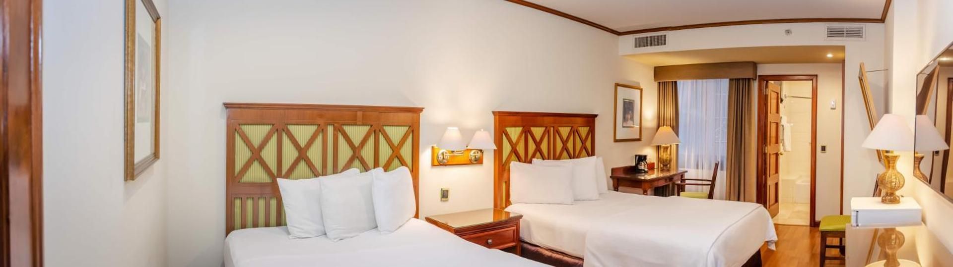 1 Double Bed, Nonsmoking, Standard Room, Bathtub