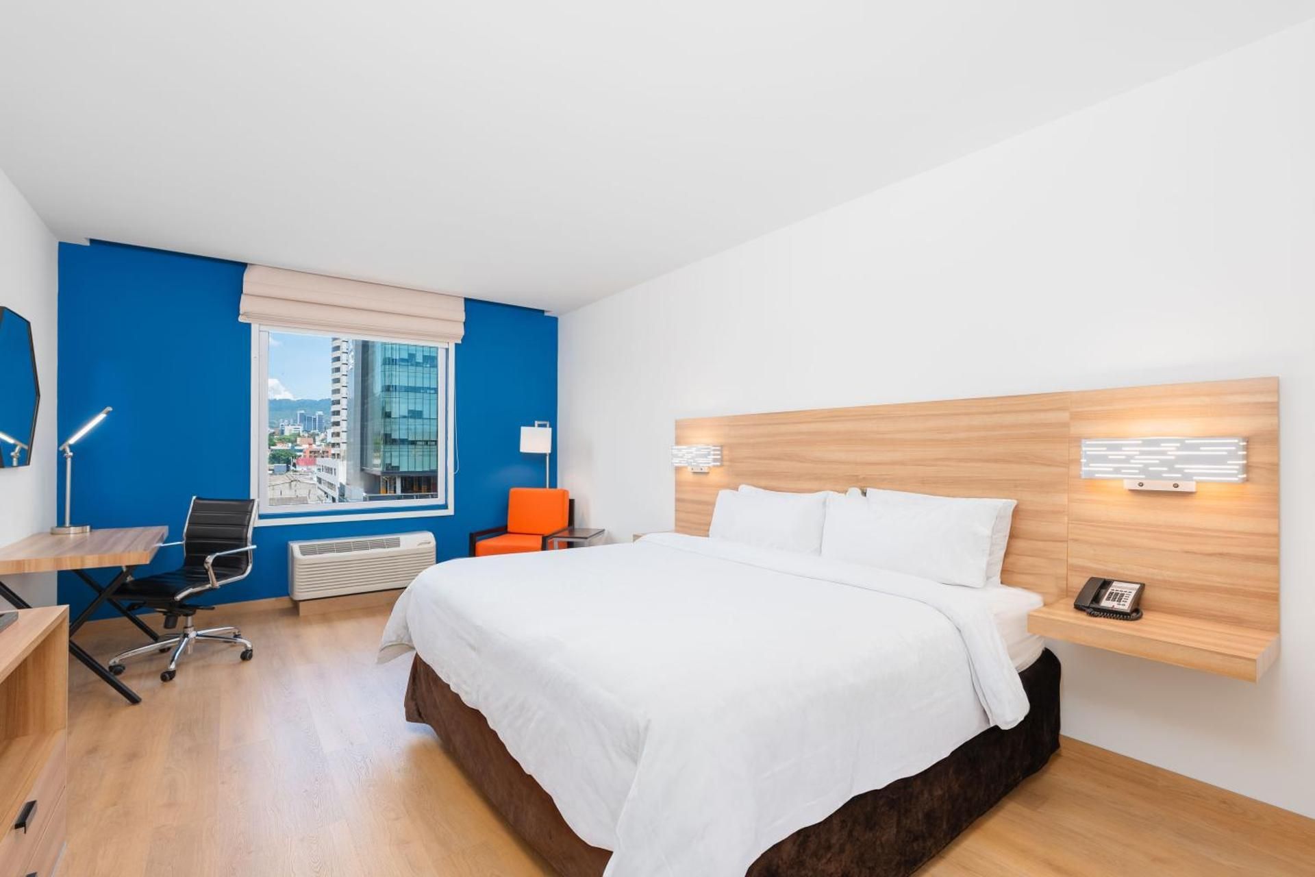 Standard King Room - Top Floor
