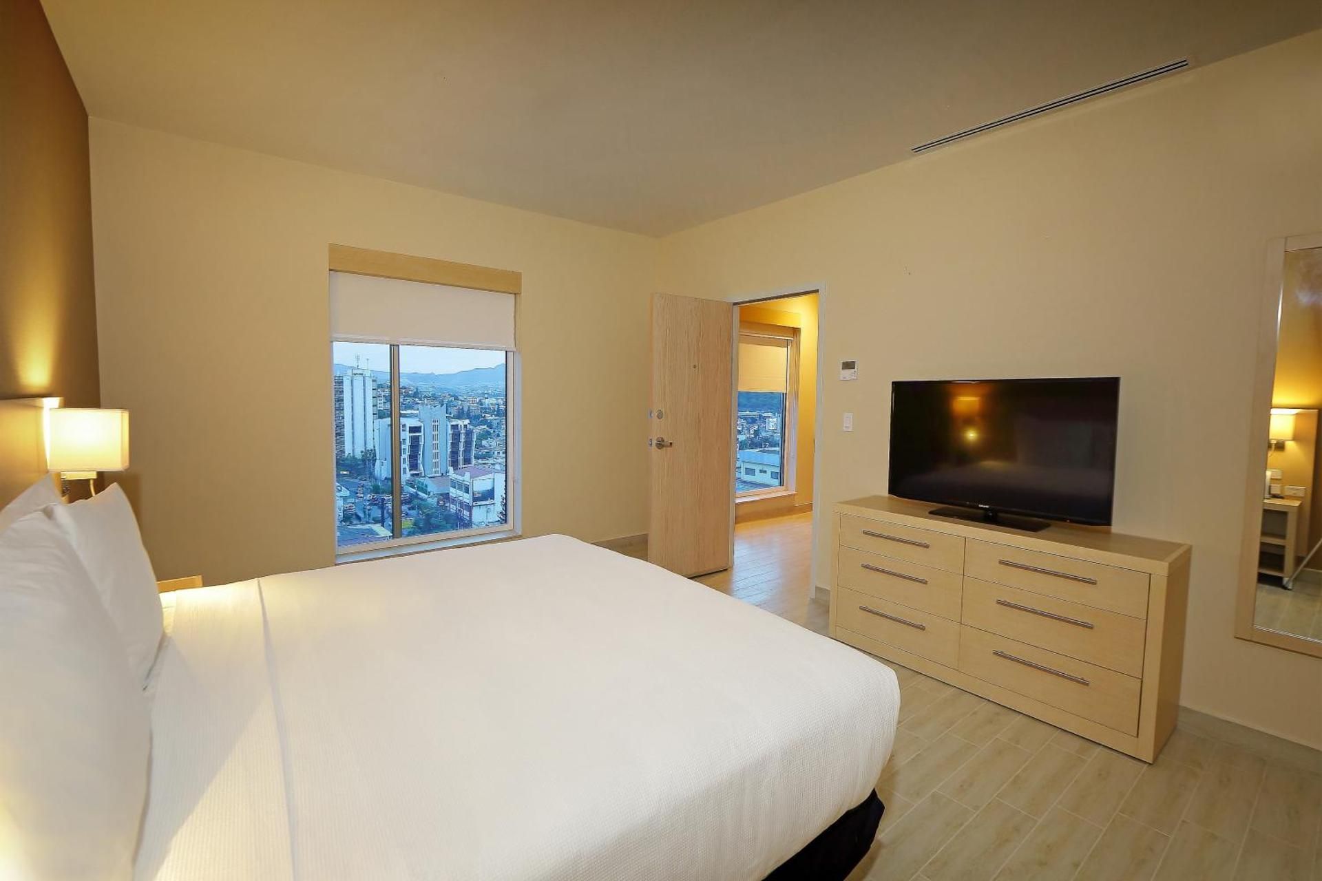 One King Suite Bedroom (plus Sofa Bed)