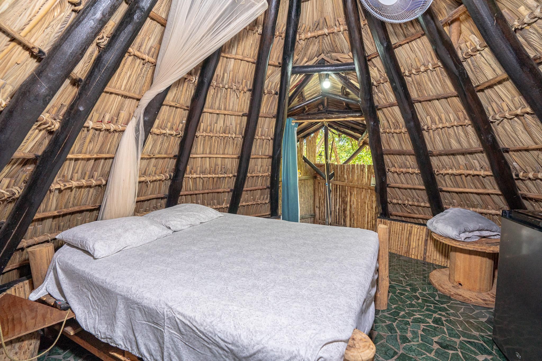 La tipi de sofi-Tepee-Económico-Baño con ducha-Vista al Parque
