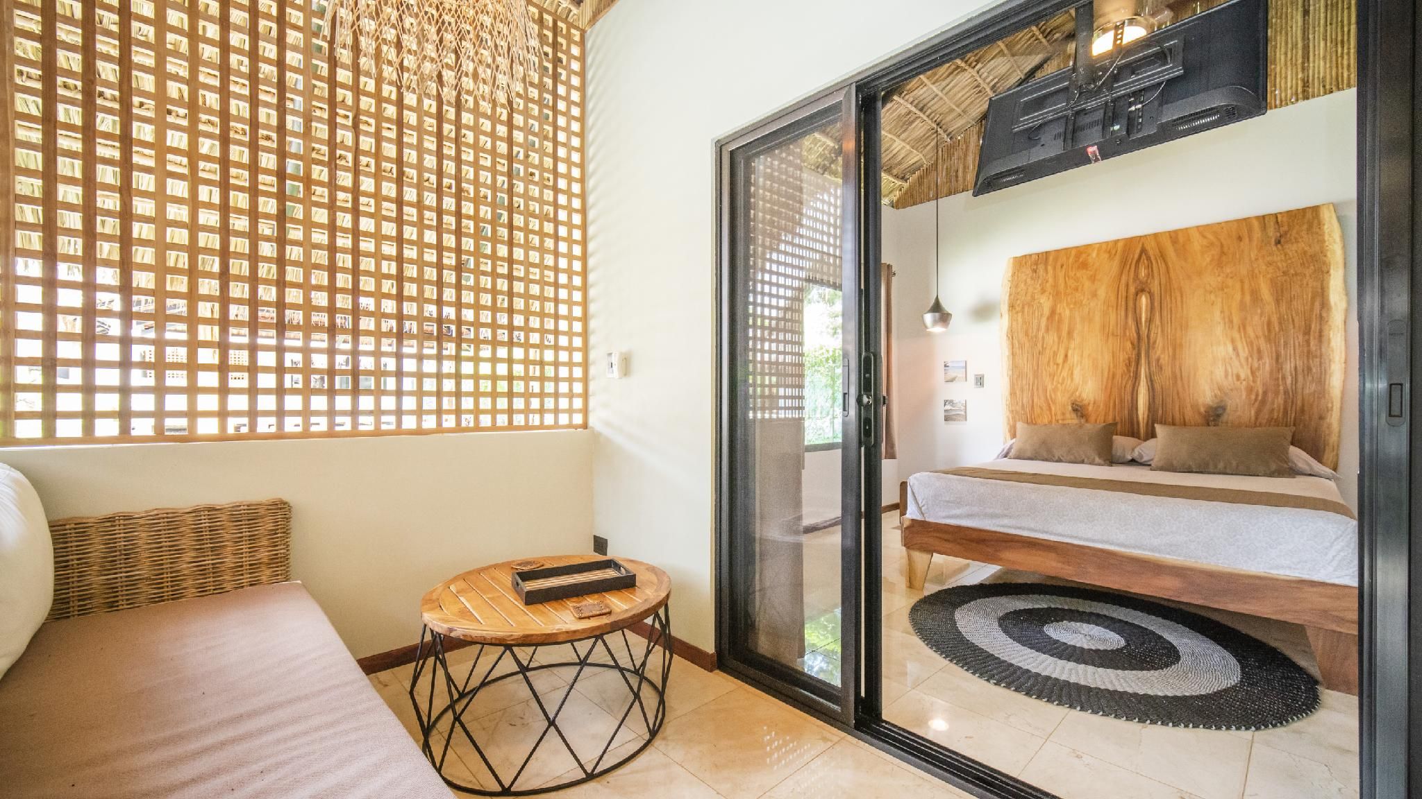 Rincon de la vieja-Bungalow-De Lujo-Baño con ducha-Vista a la Piscina