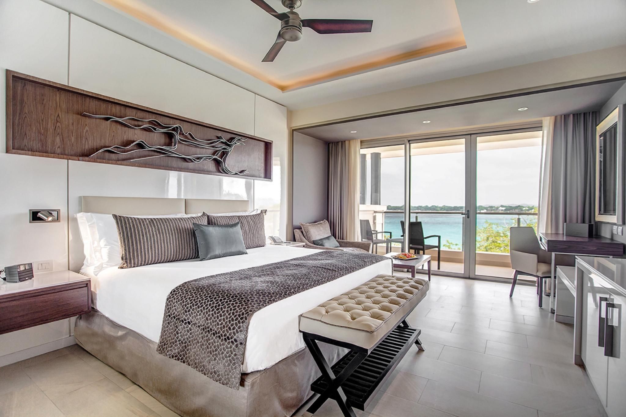 Luxury Presidential Ocean View One bedroom suite Diamond Club