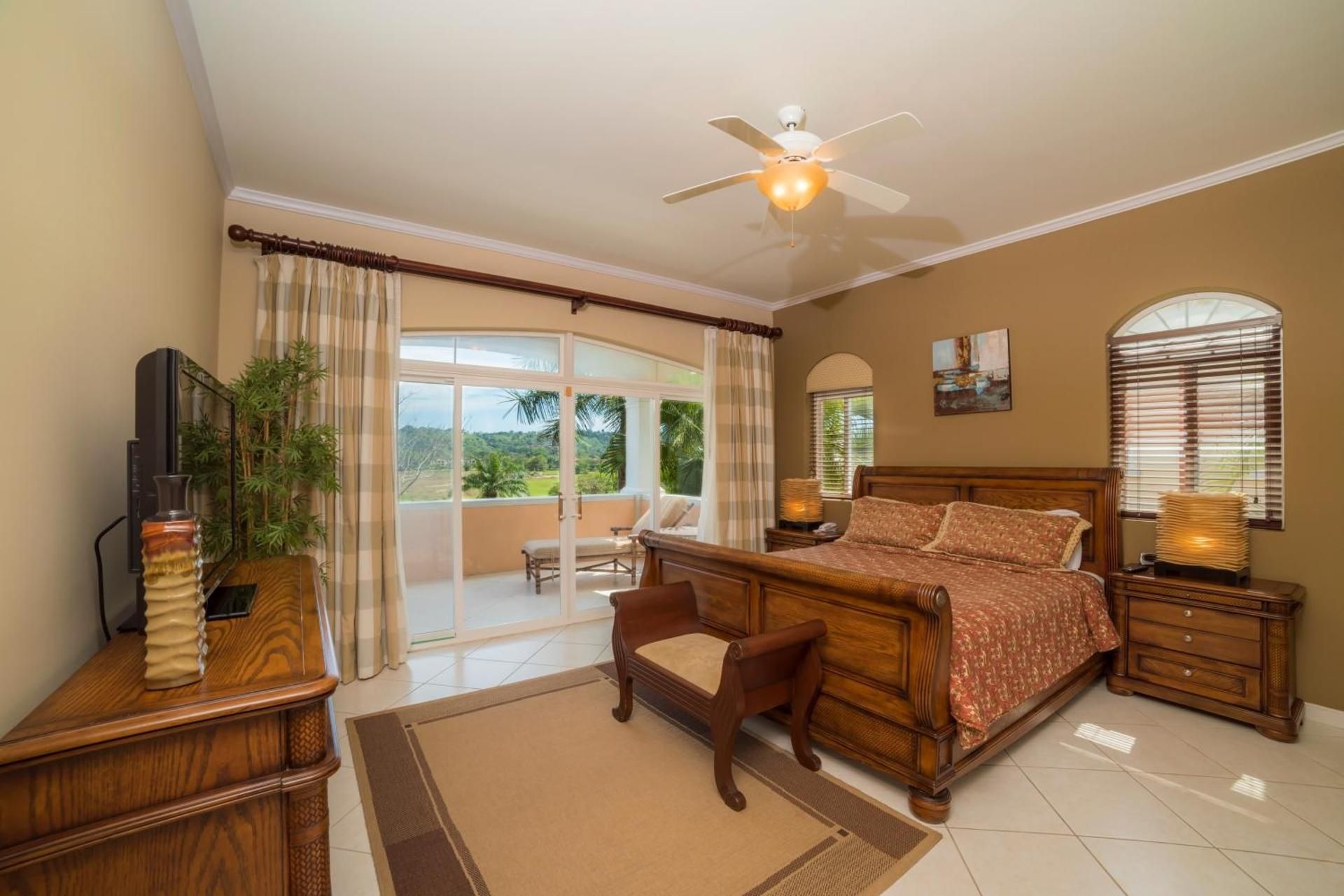 Luxury Three-Bedroom Apartment