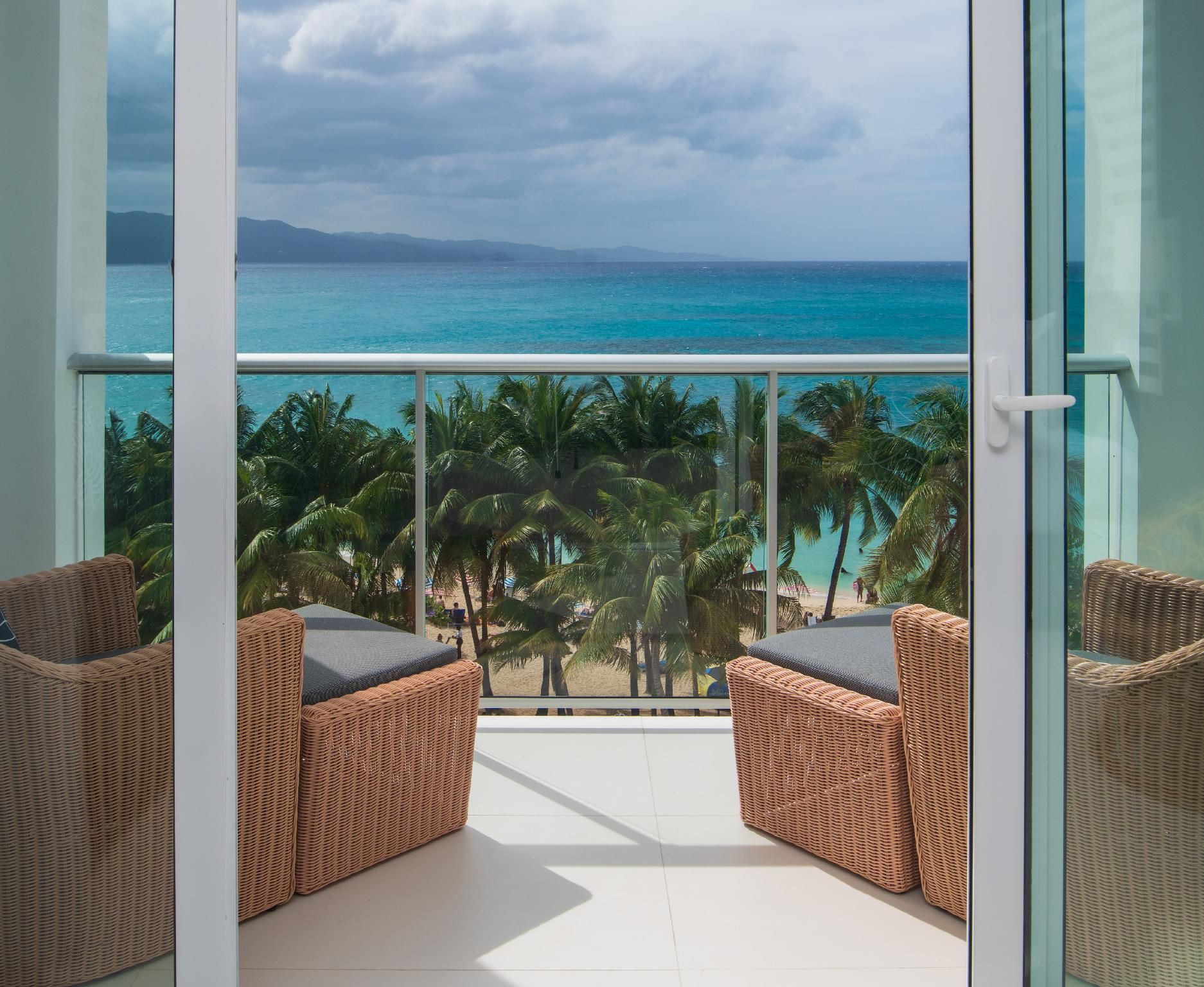 05 Junior Suite King Ocean View