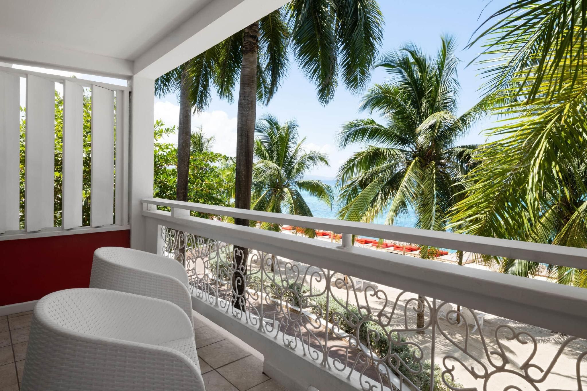 1 King Bed, Ocean View, Non-Smoking