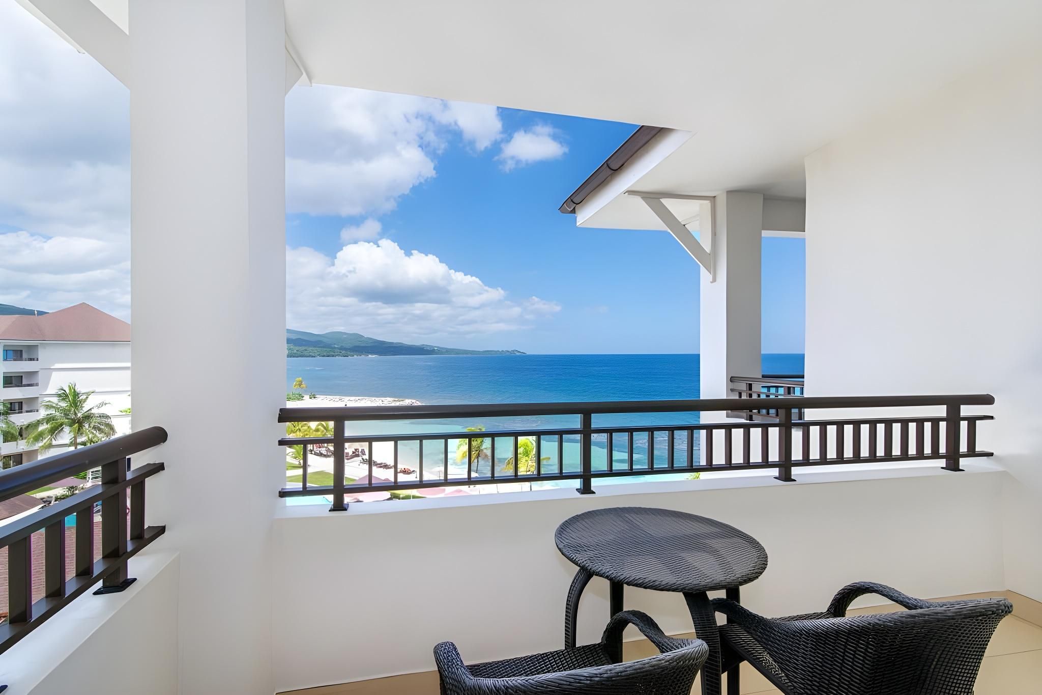 Junior Suite Ocean View - All Inclusive
