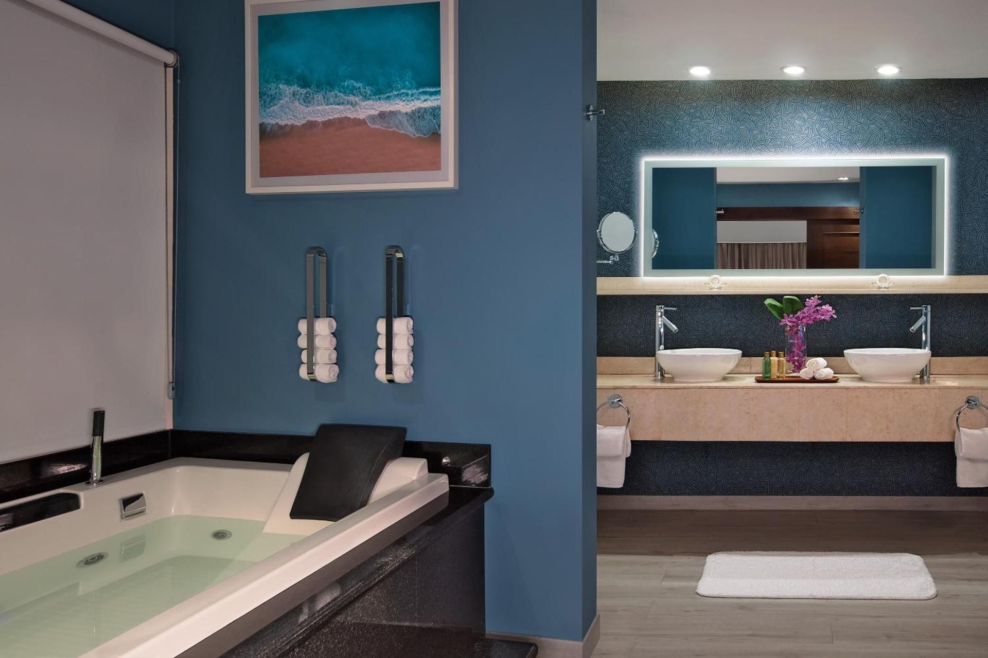 Preferred Club Presidential Suite Ocean Front