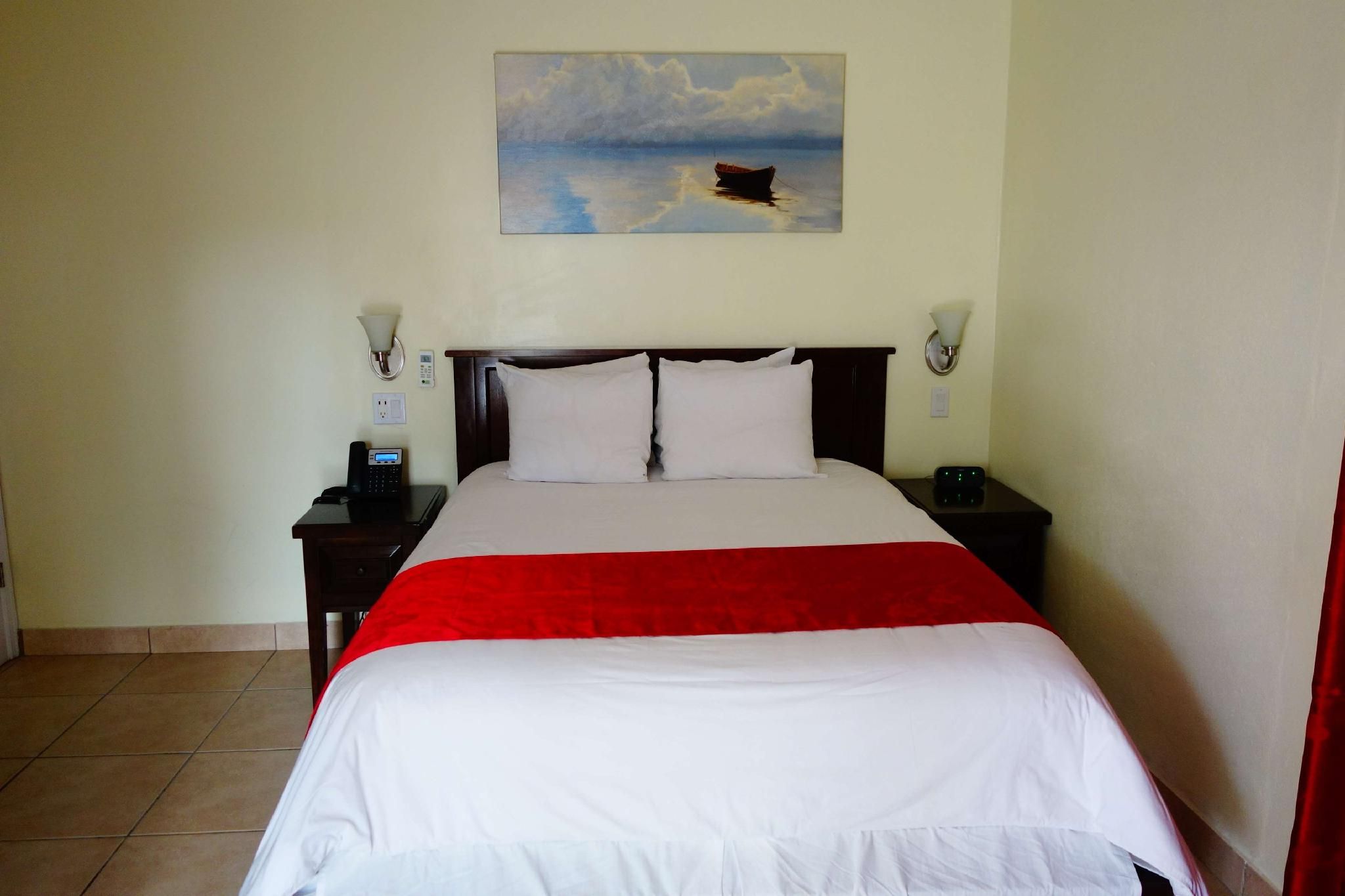 Accessibility - 1 Queen, Walk-in Shower, Sofabed, Nonsmoking