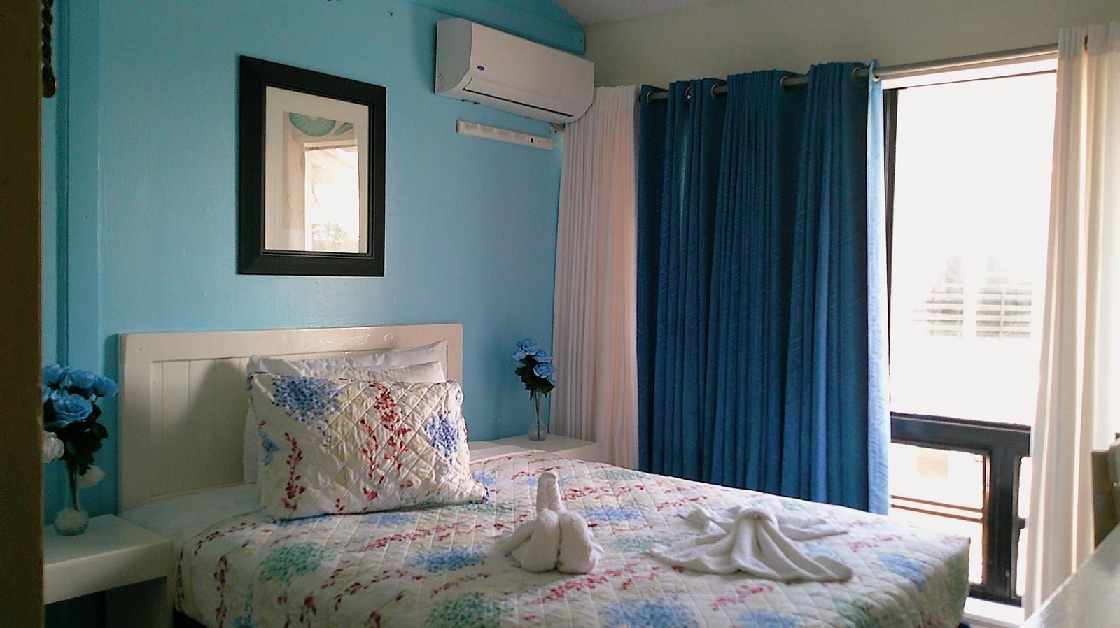 The Island Garden Hotel Queen Bedroom 3