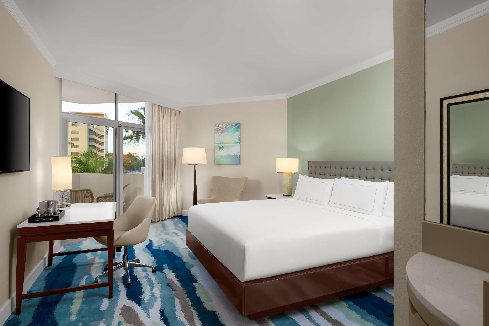 PALM BEACH CLUB STUDIO SUITE 1 KING BED