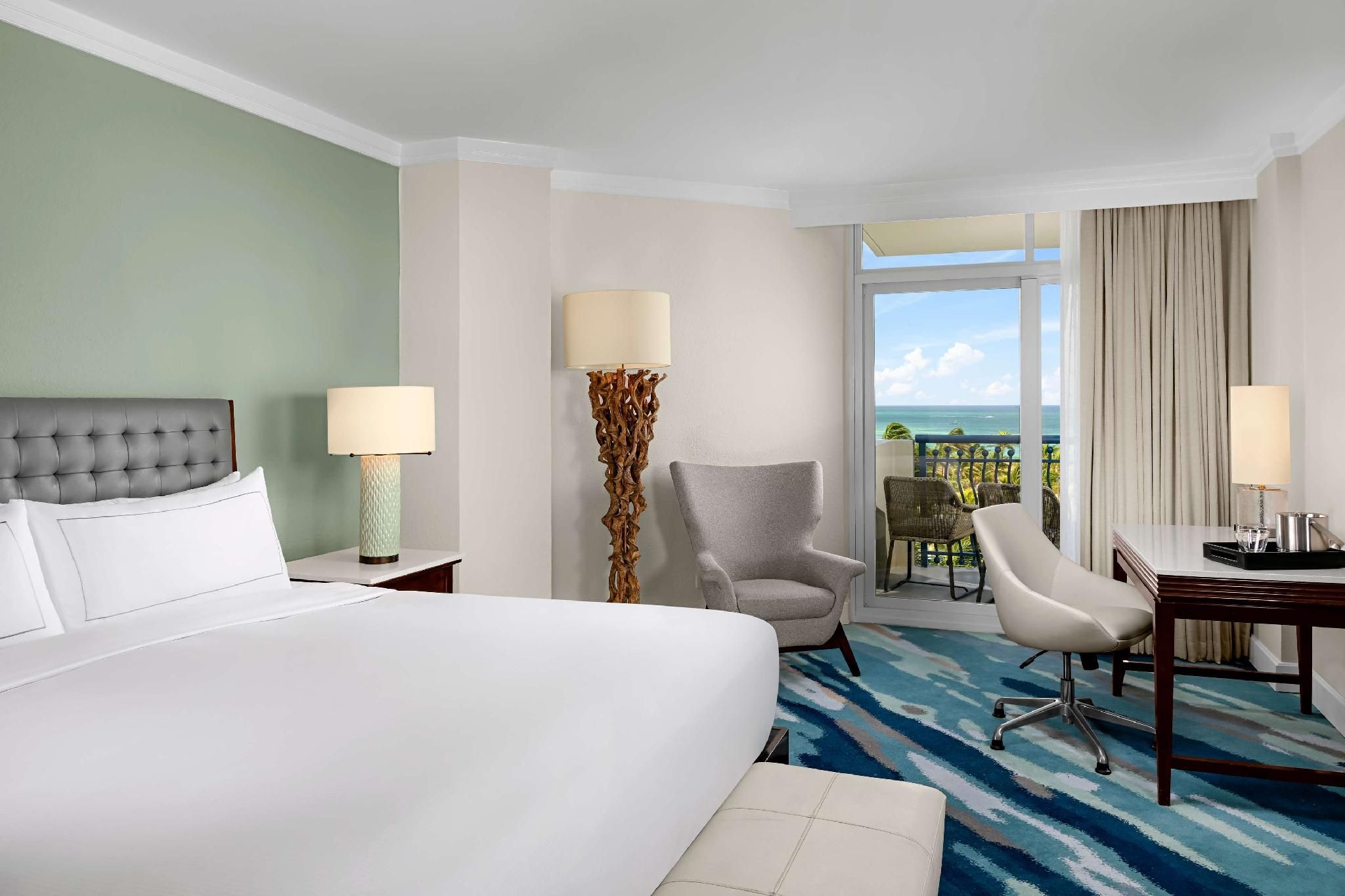 Ocean View Aruba Tower 1 King Bed