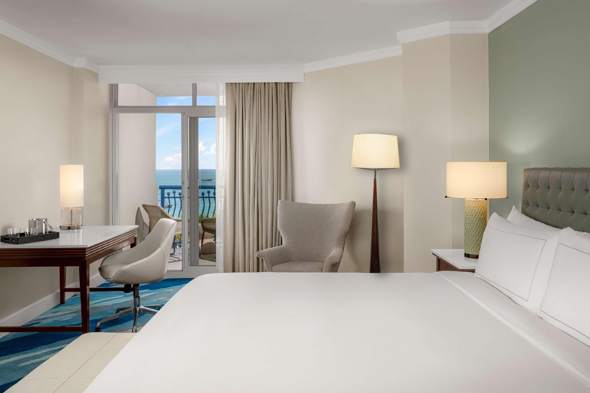 Partial Ocean View Palm Beach Club 1 King