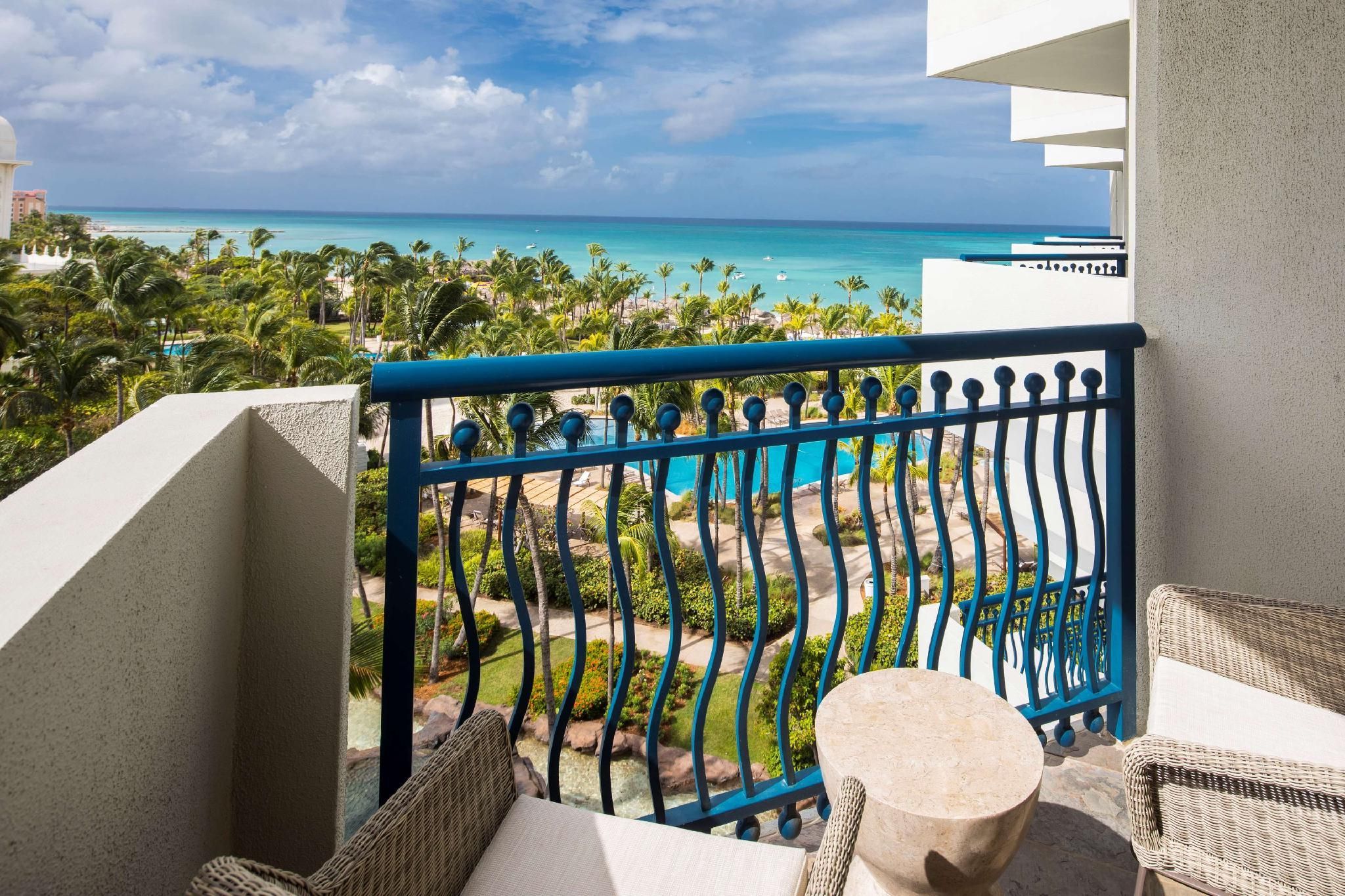 Ocean View Palm Beach Club 1 King Bed