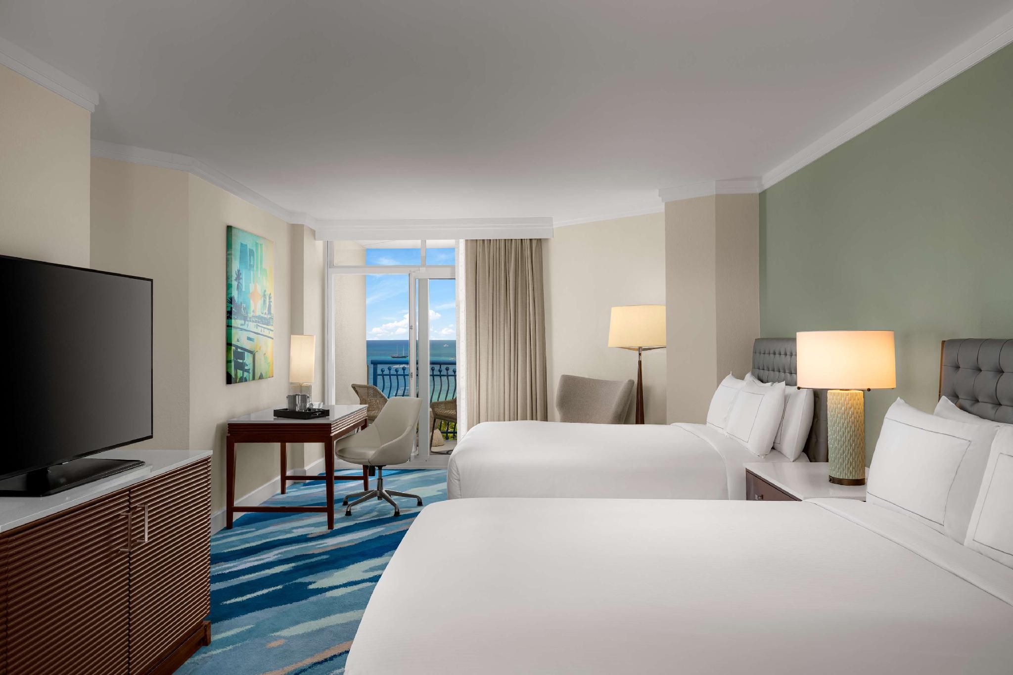 Partial Ocean View Palmbeach Club 2 Queen Beds