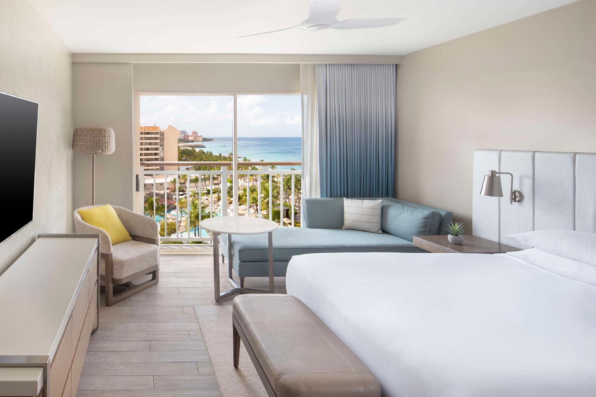 1 King Bed Resort And Ocean View