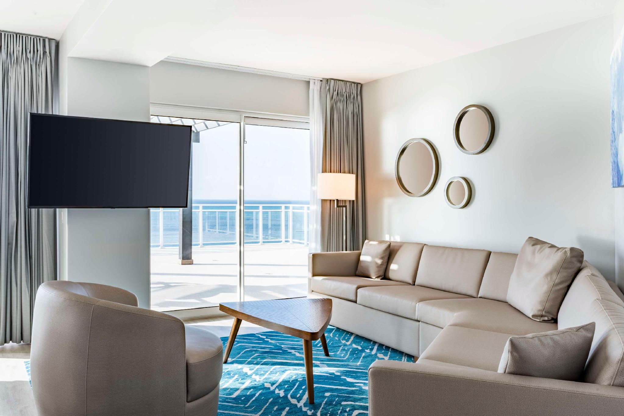 Embassy Suites by Hilton Aruba Resort OCEANFRONT 1 KING GRAND PERGOLA MASTER SUITE 3