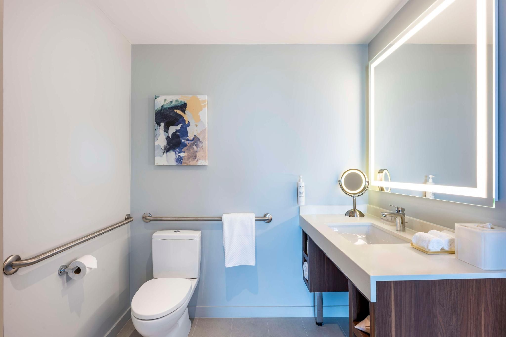 1 Kg 1 Bdrm Ste Mobility/Hearing Access Ri-Shwr