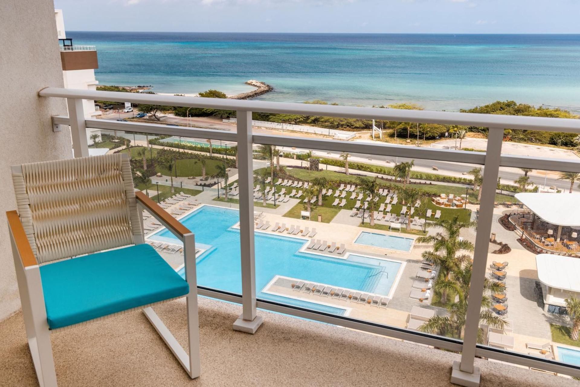 Pool and Patio 1 King Bed 1 Bedroom Suite