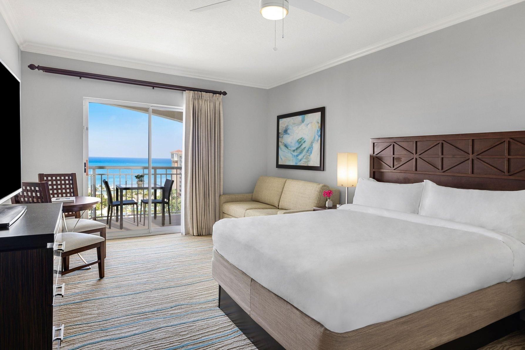 Guest room, 1 Queen, Sofa bed, Ocean view, Balcony