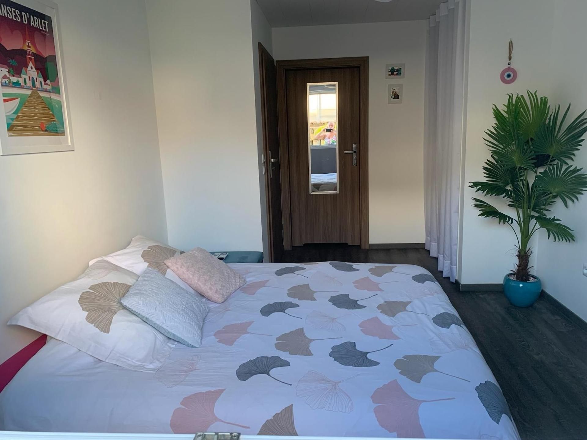 Large Double Room